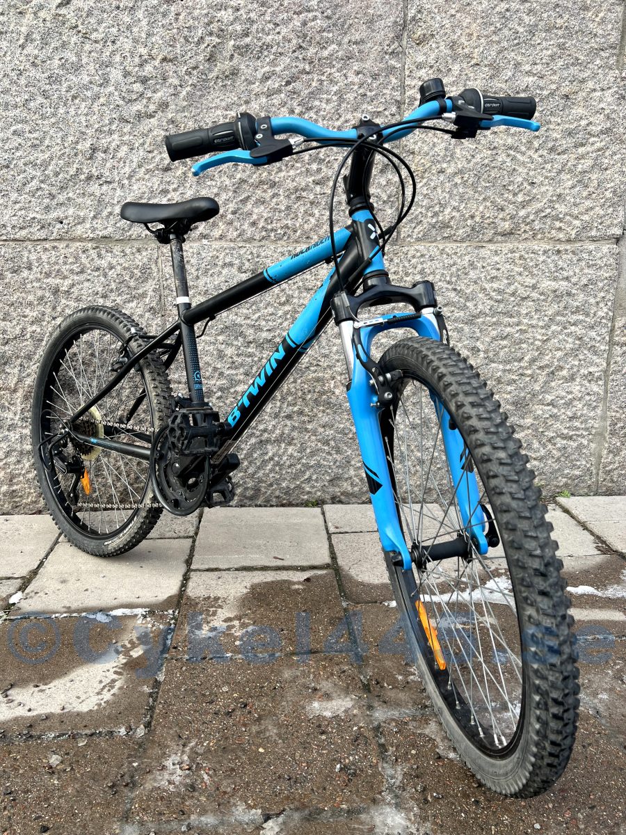 Begagnad B'Twin Rockrider 24 tum